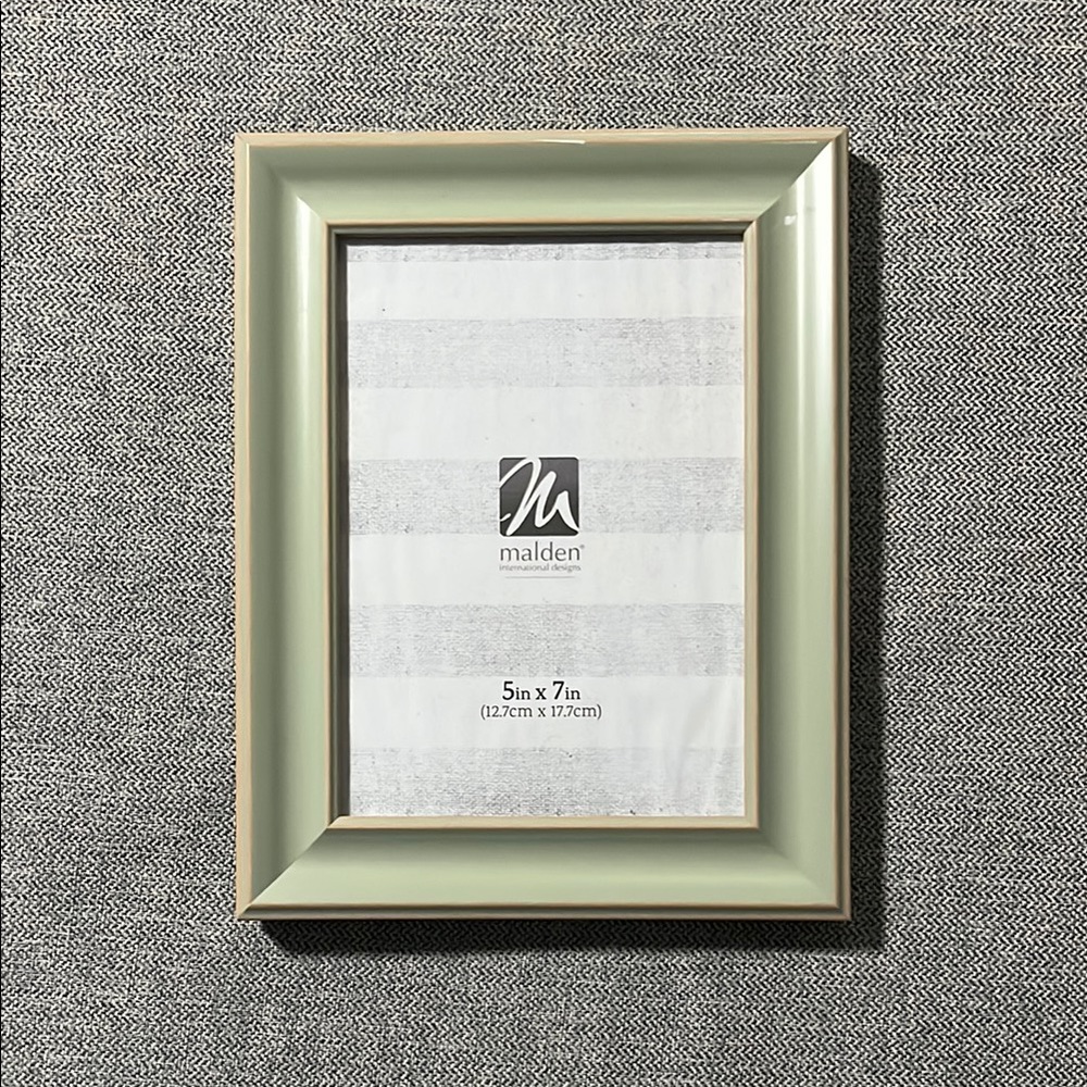 5in x 7in Green Picture Frame